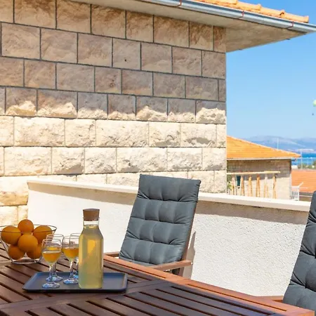 Dom wakacyjny Kate Supetar