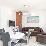 Kate Holiday home